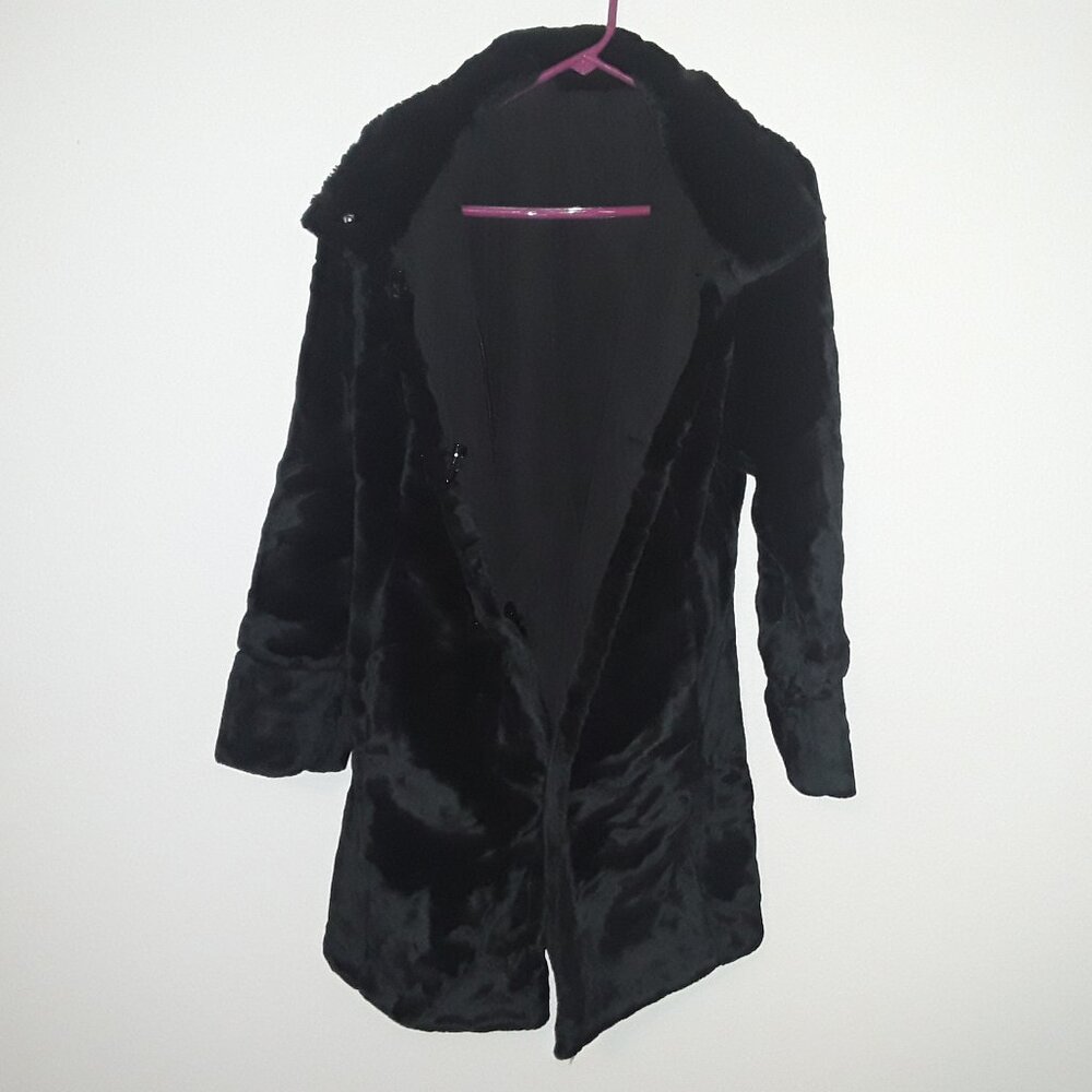 Utex beautiful ladies medium, heavy black faux fur long coat w/hidden pockets